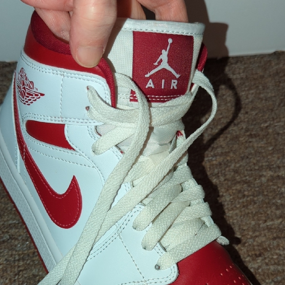 🔴 Nike Air Jordan 1 Mid Red White Sneakers W 8 1/2 | 8.5 ☁️ - Picture 9 of 16